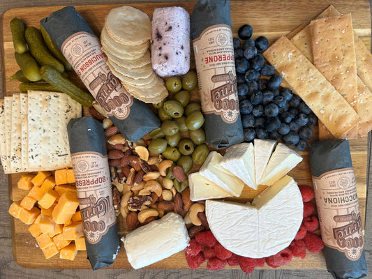Building a Summer Picnic Charcuterie Board: How to Pack the Perfect Outdoor Spread